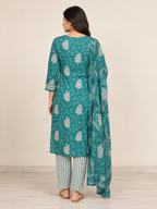 GREEN COTTON KURTA SET FOR DAY OUT