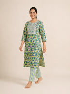 GREEN COLOUR COTTON KURTA WITH PANT FOR CASUAL WEAR
