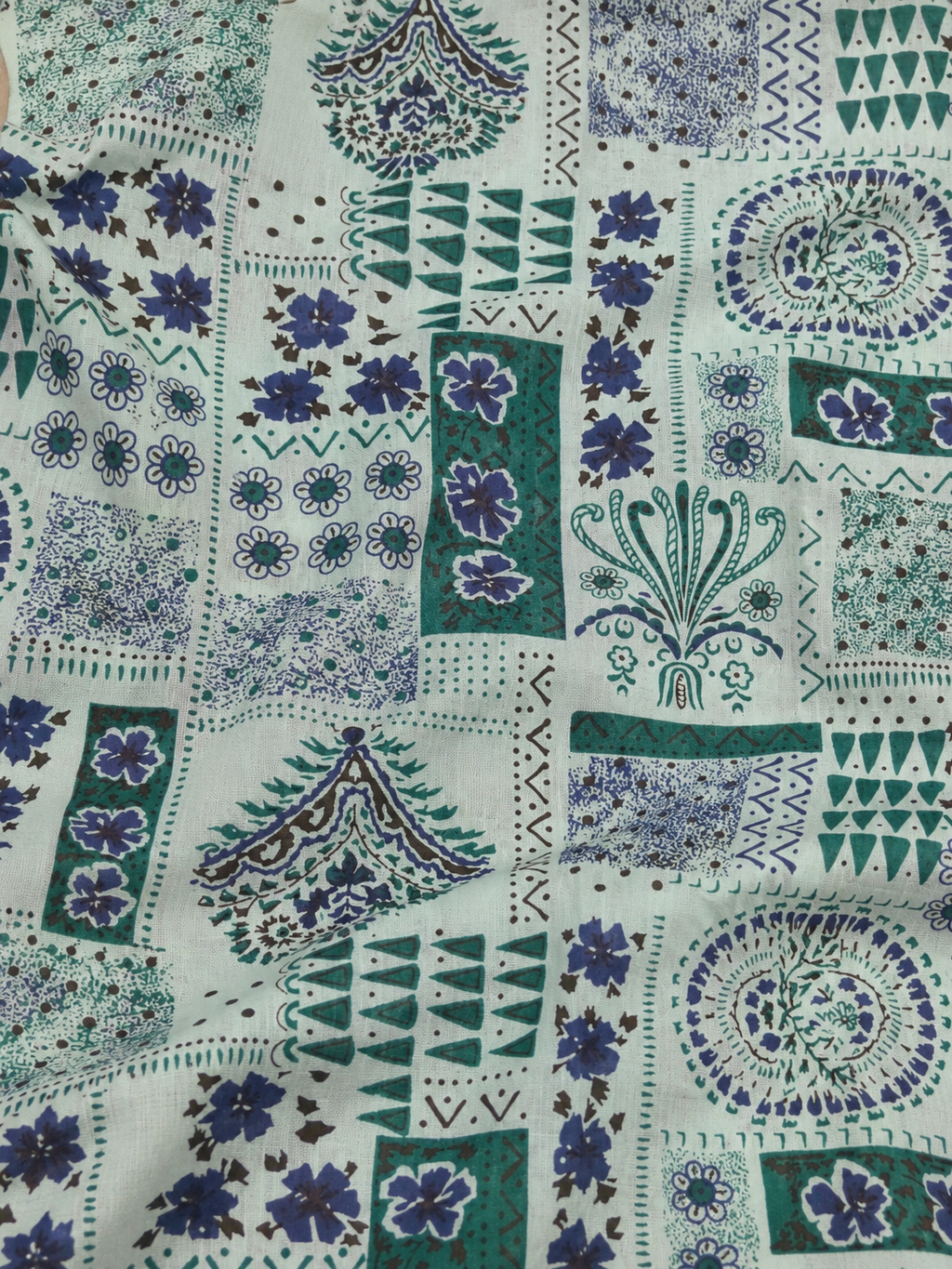 BLUE COTTON STRAIGHT LINE KURTA FOR DAY OUT