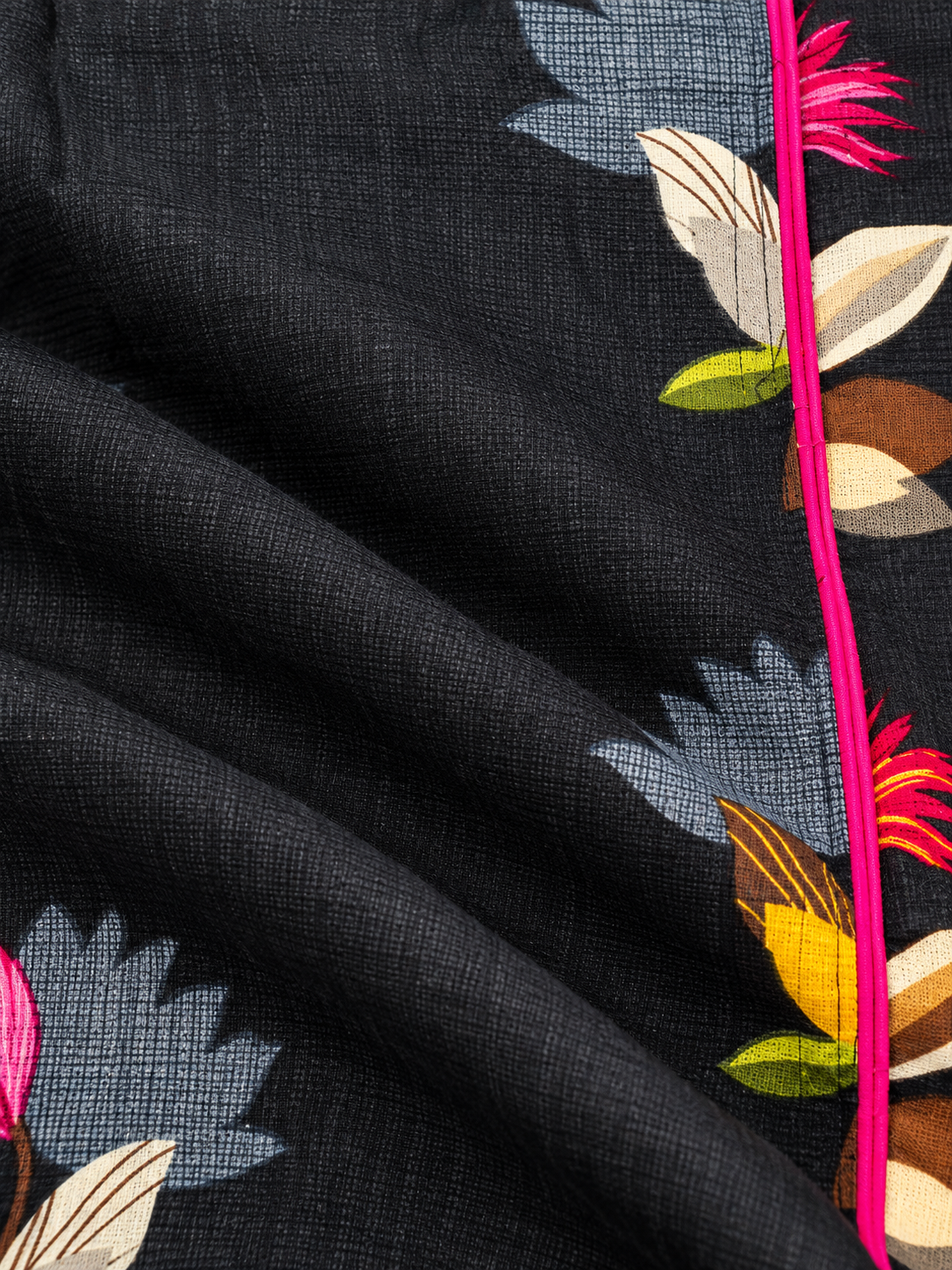 BLACK COTTON STRAIGHTLINE KURTA FOR CASUAL WEAR