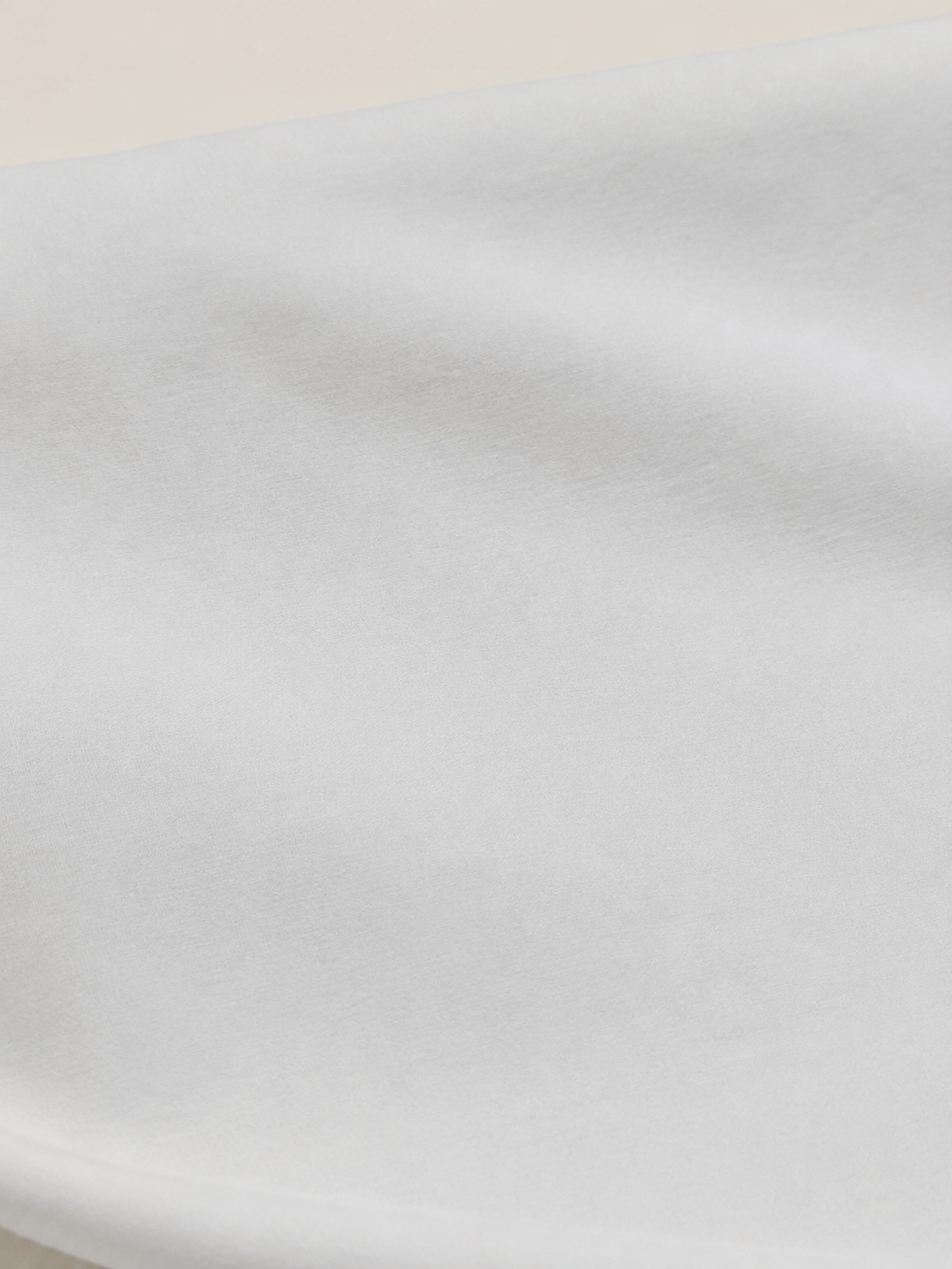 WHITE COTTON STRAIGHTLINE KURTA FOR CASUAL WEAR
